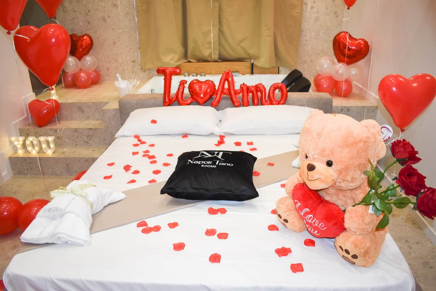 Napolitano Rooms