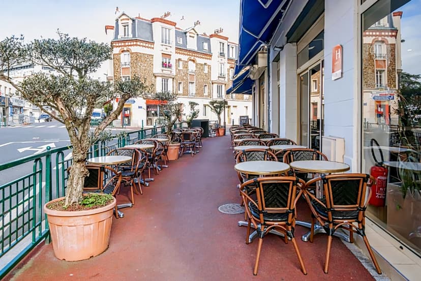 Le Théâtre Suresnes