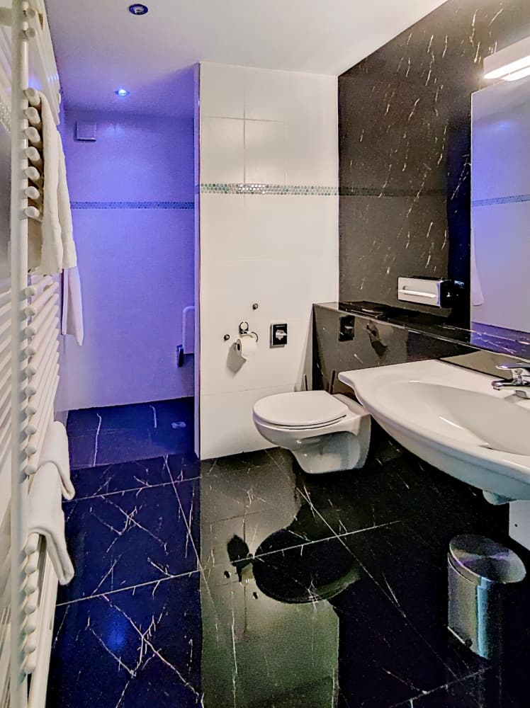 Hotel Belmont Classic