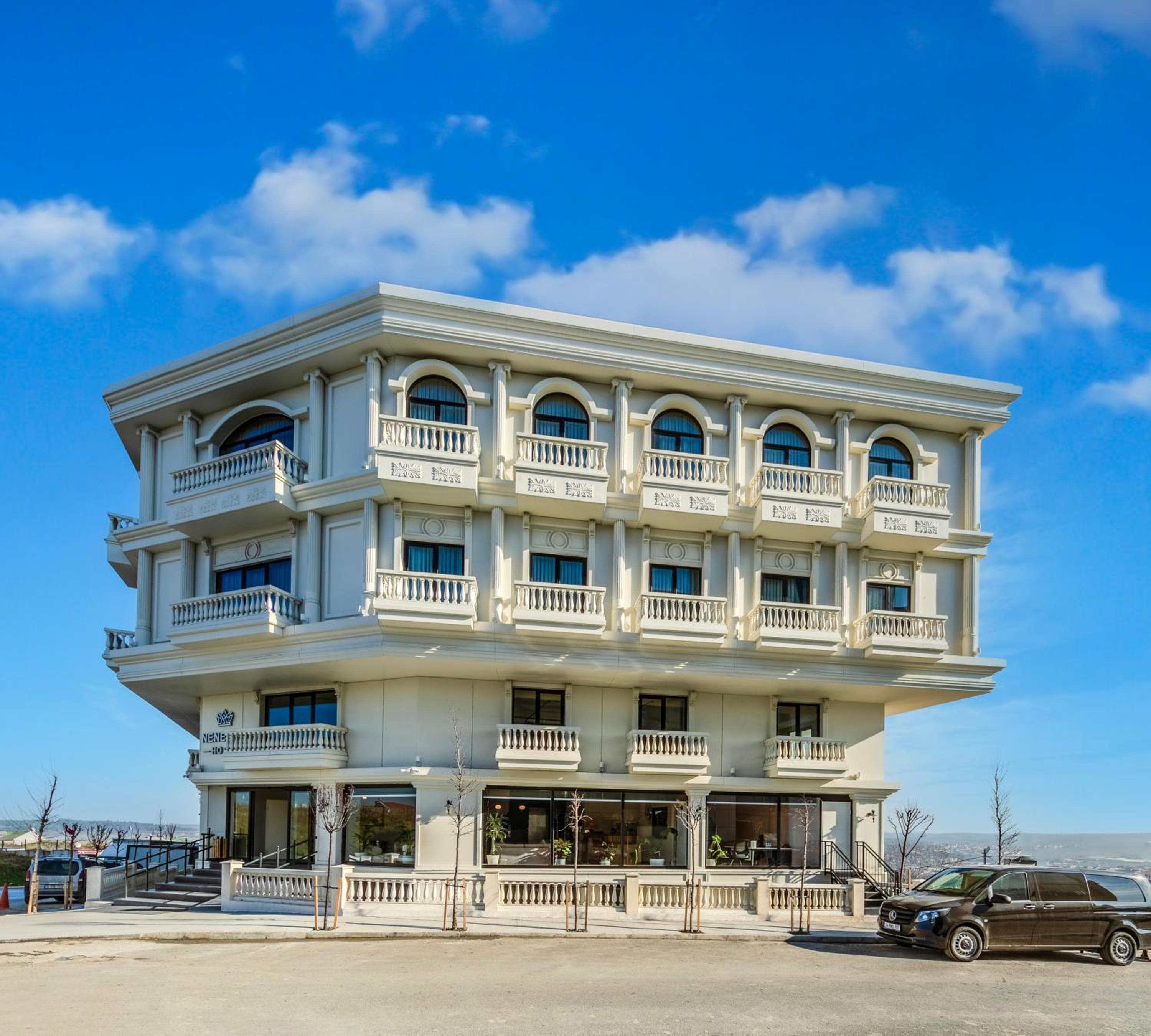 Nenessa Airport Hotel