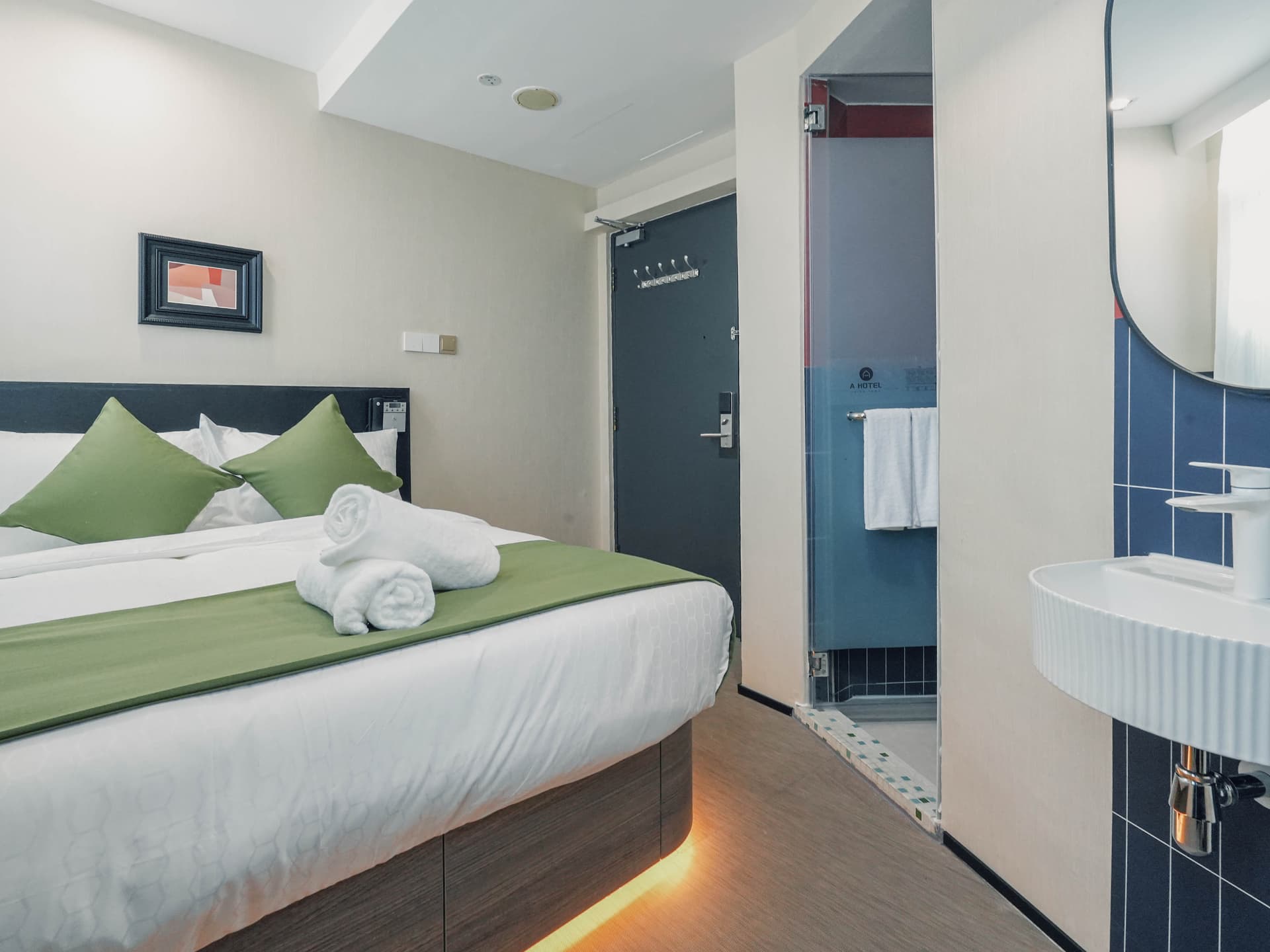 A Hotel Chinatown