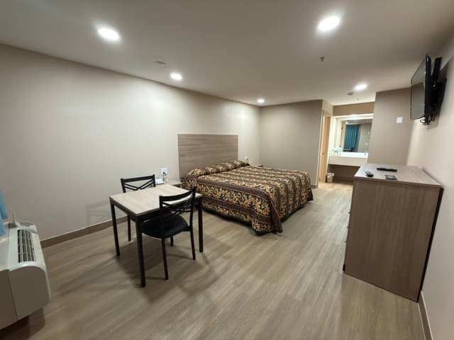 Town Inn
