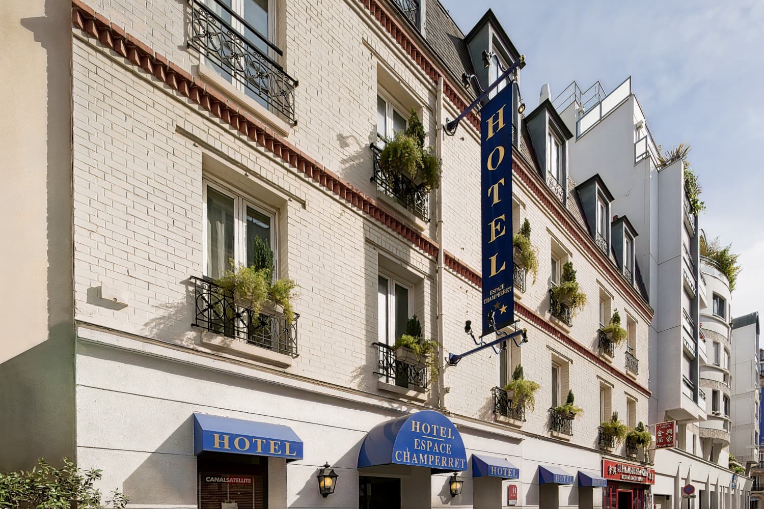 Hôtel Espace Champerret