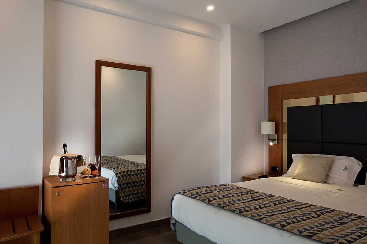 American Hotel