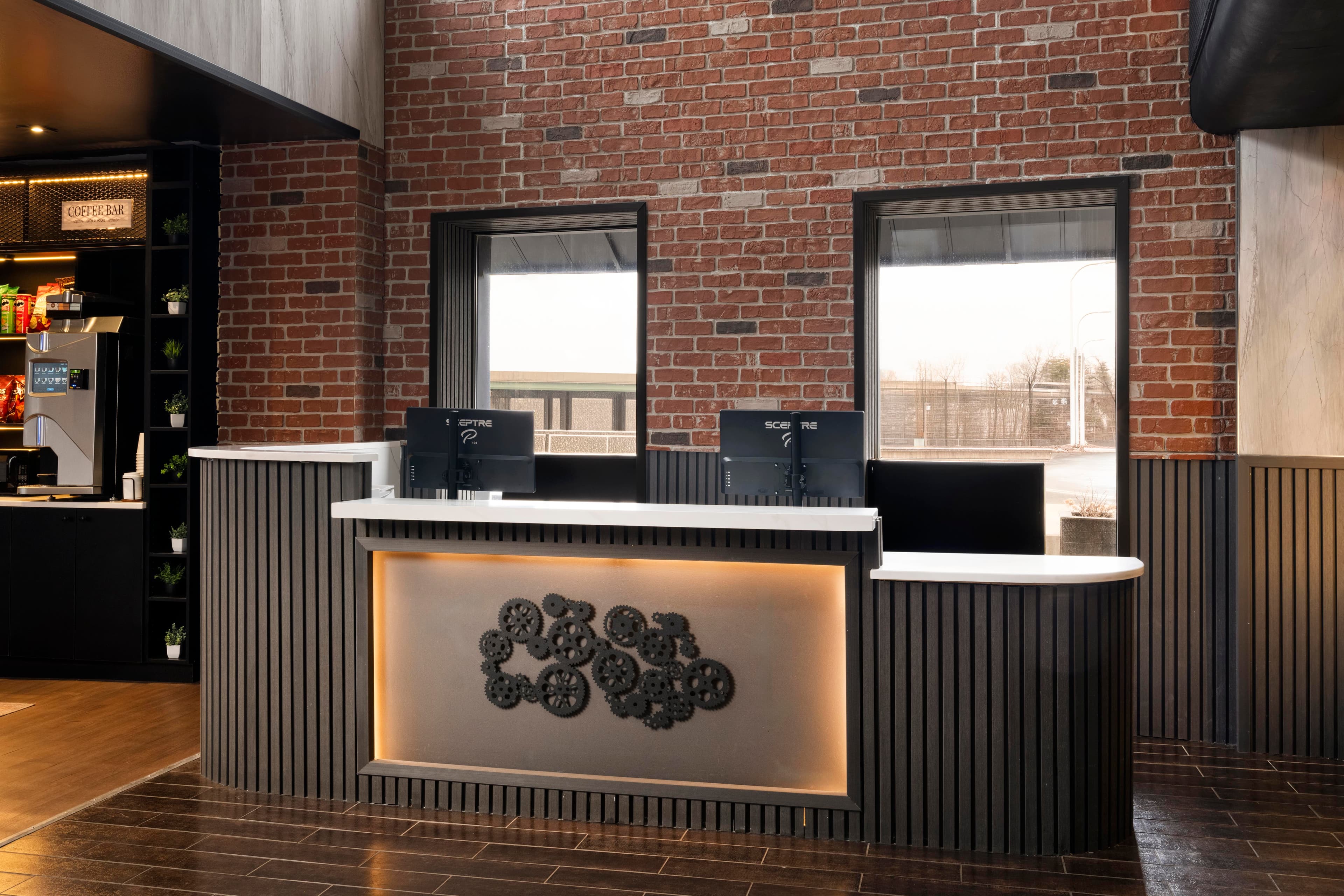 Aiden by Best Western Newark Airport West