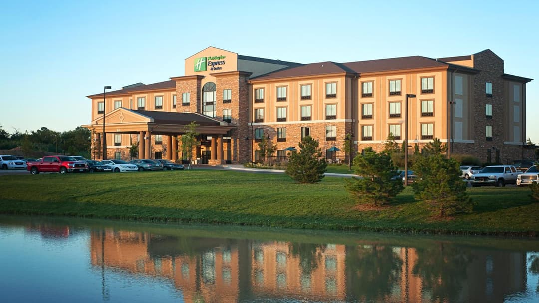 Holiday Inn Express Hotel & Suites Wichita Northeast, an IHG Hotel