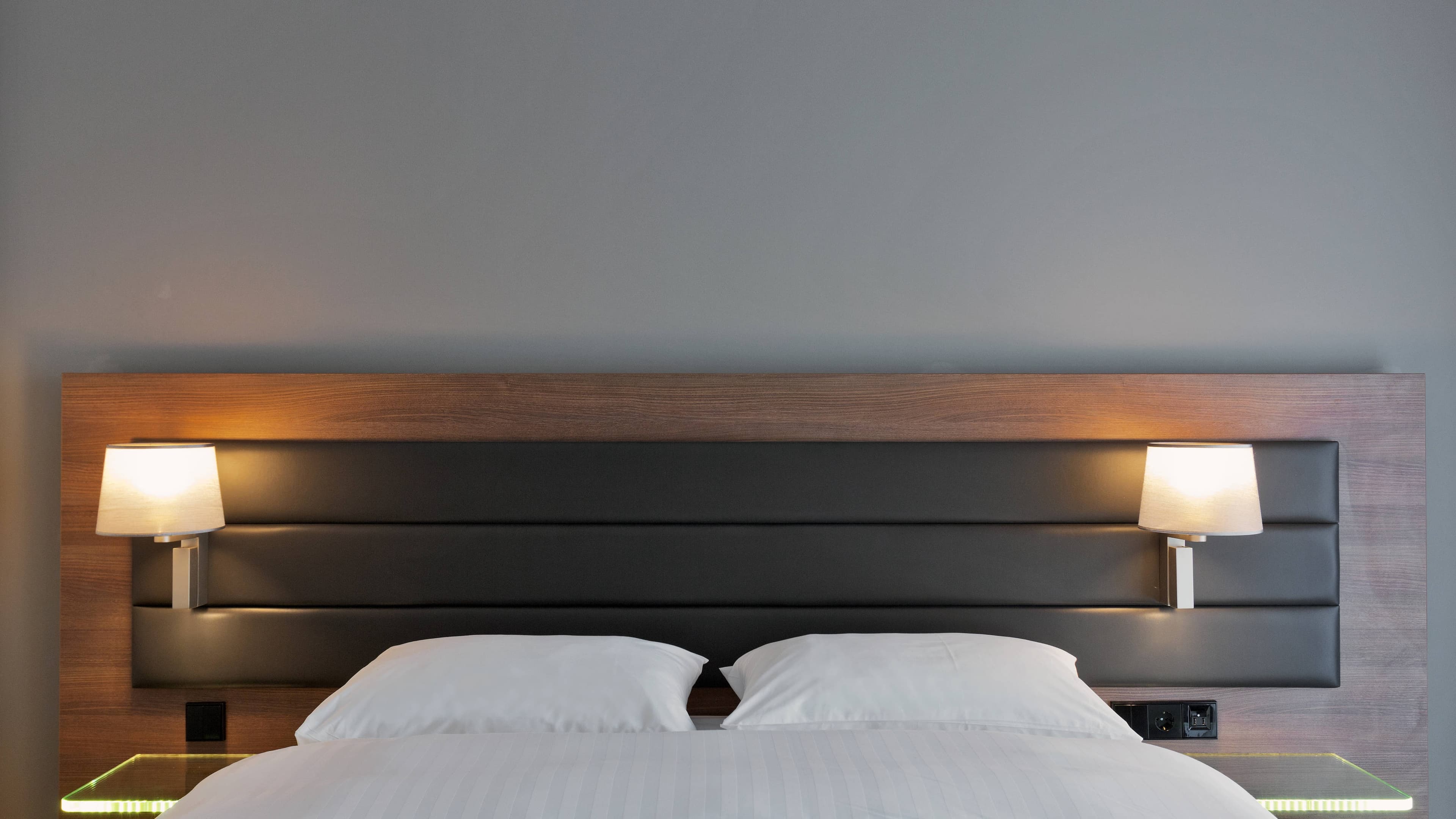 Moxy Amsterdam Houthavens