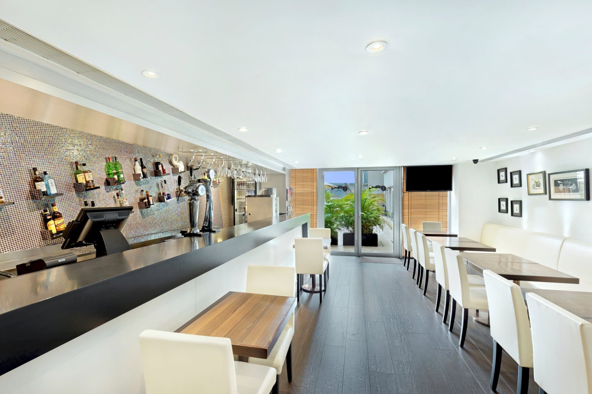 Harbour Plaza 8 Degrees