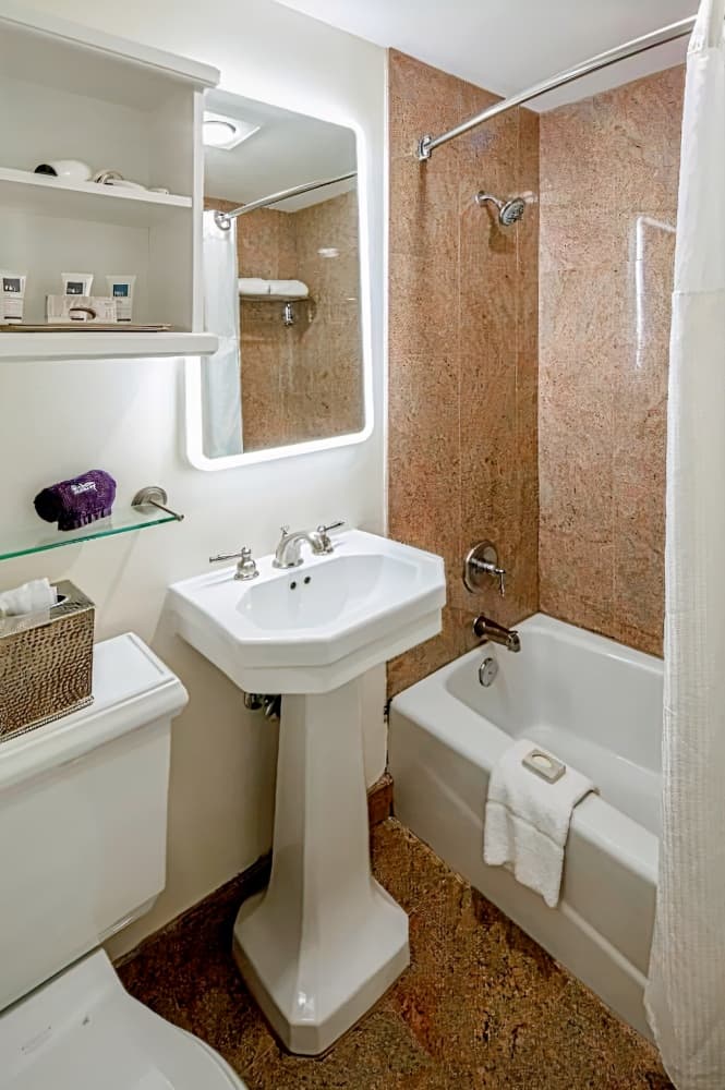 Collegian Hotel & Suites, Trademark Collection by Wyndham