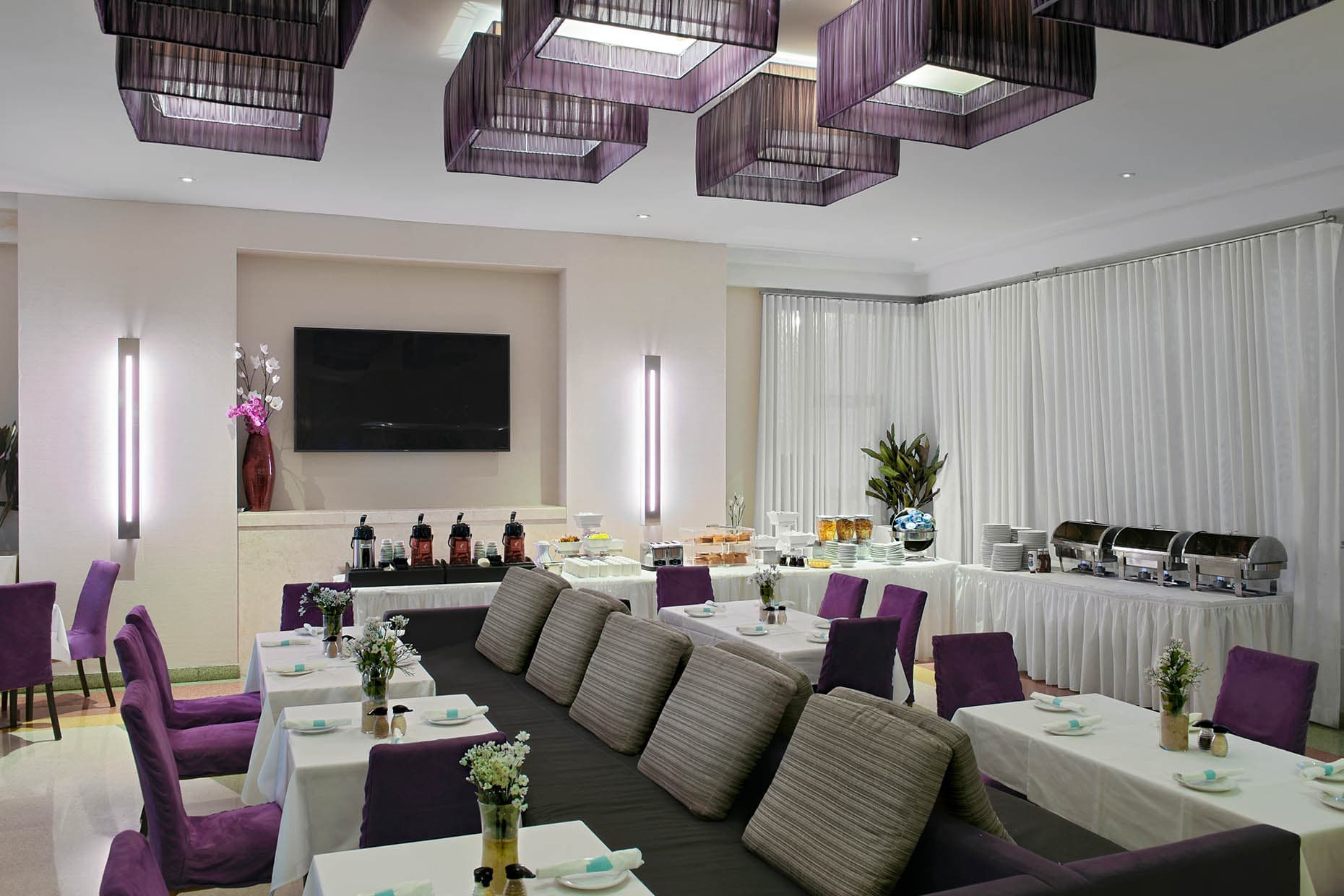 Hotel Breakwater South Beach