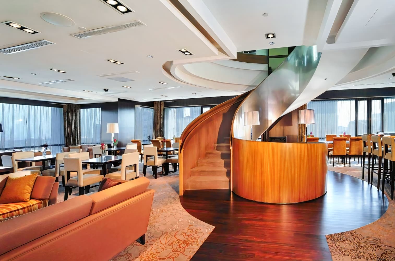 Peninsular Excelsior Hotel