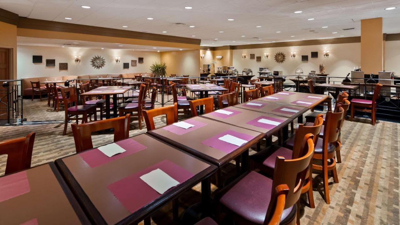 Best Western Plus Hotel & Conference Center