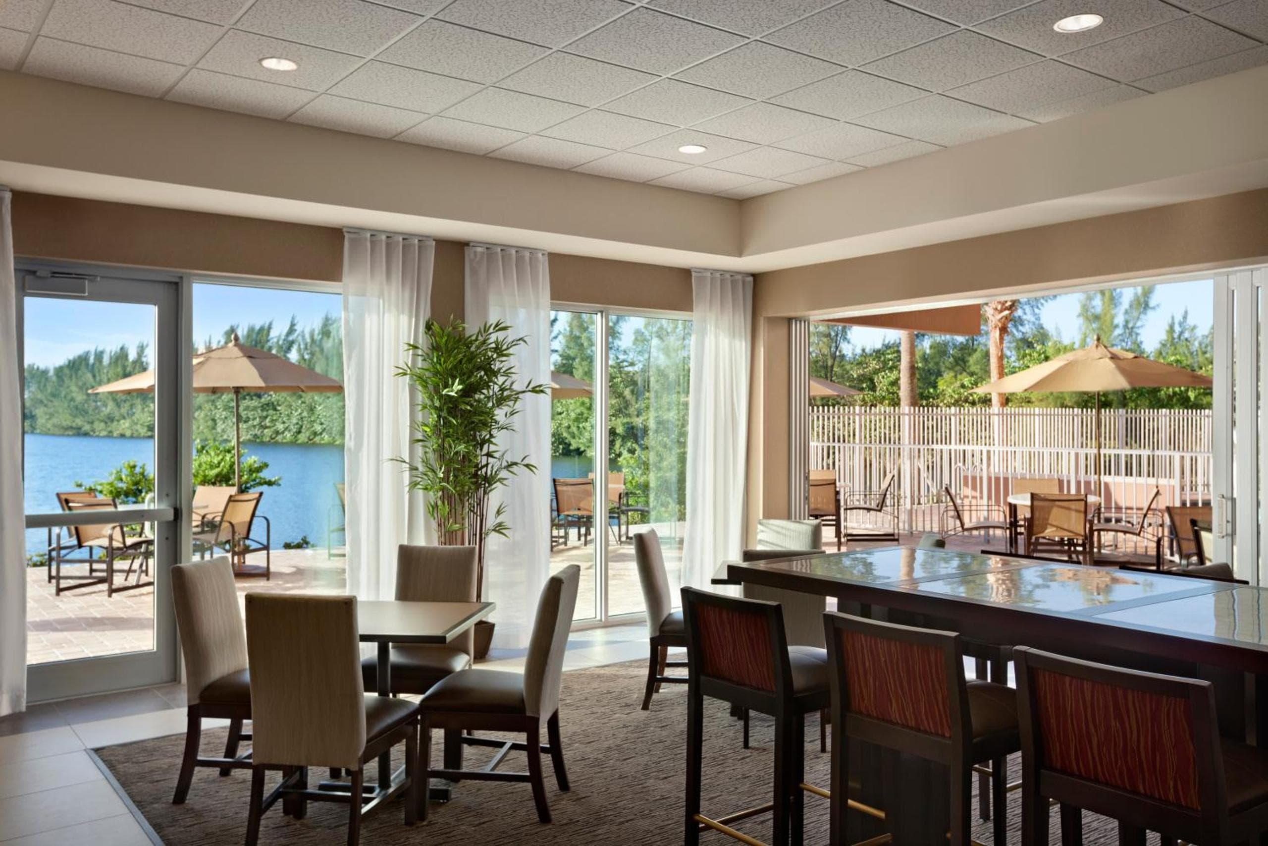 Holiday Inn Express Miami Airport Blue Lagoon Area by IHG