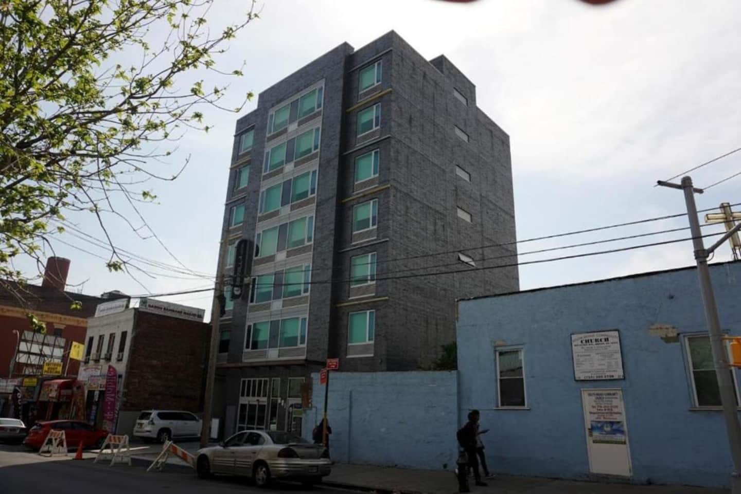 Umbrella Hotel Bronx