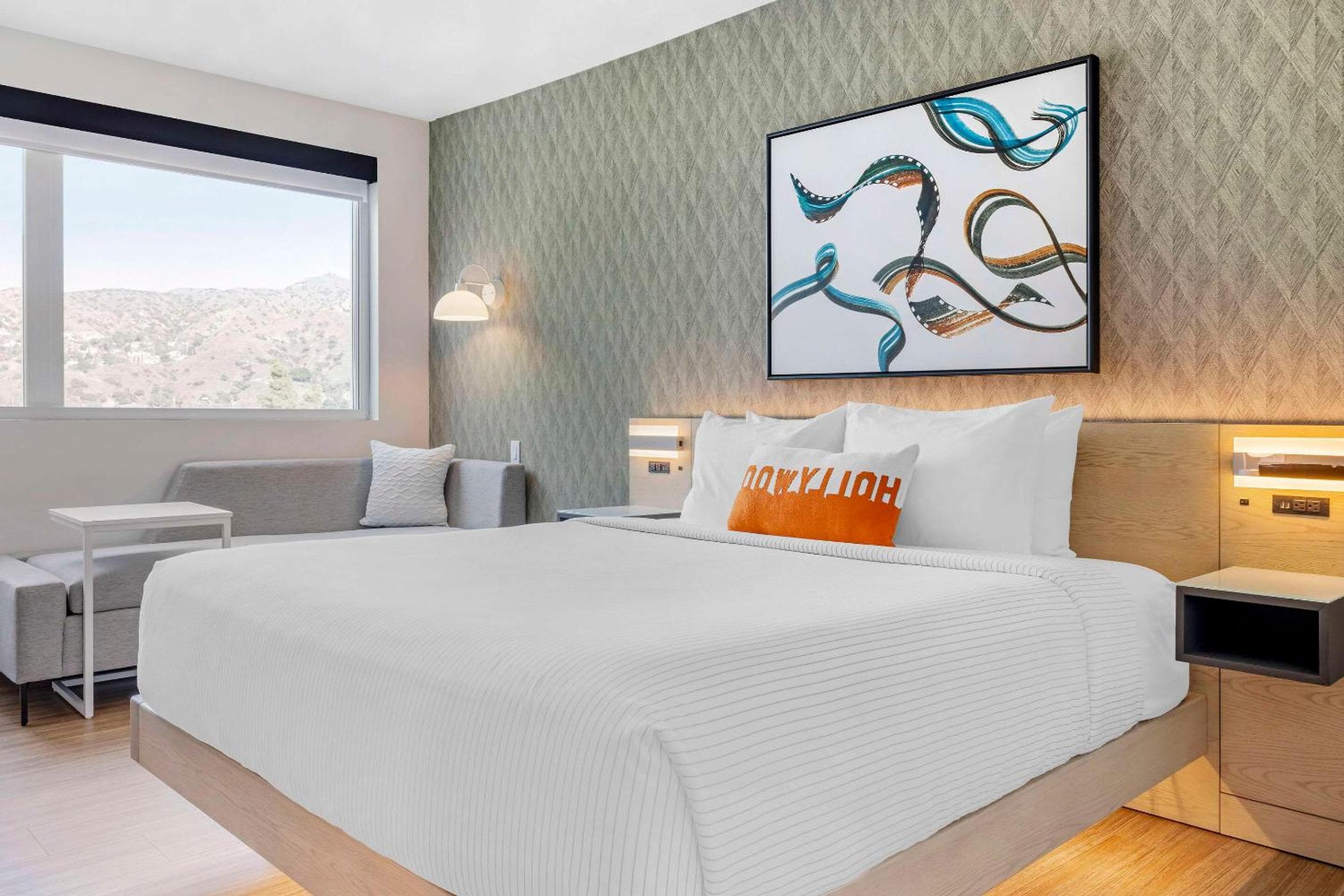 Cambria Hotel Burbank Airport