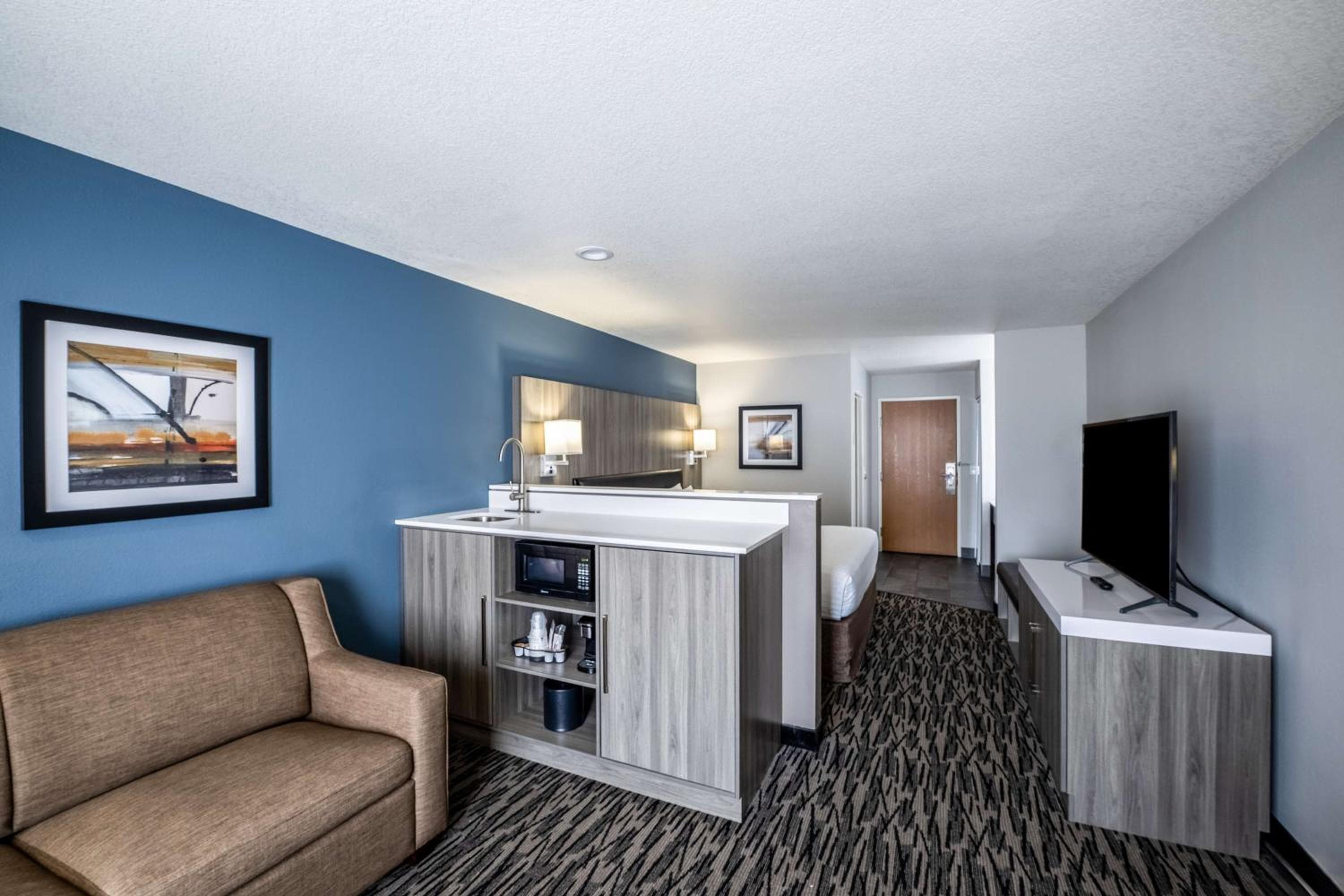 Best Western PLUS Mountain View Auburn Inn