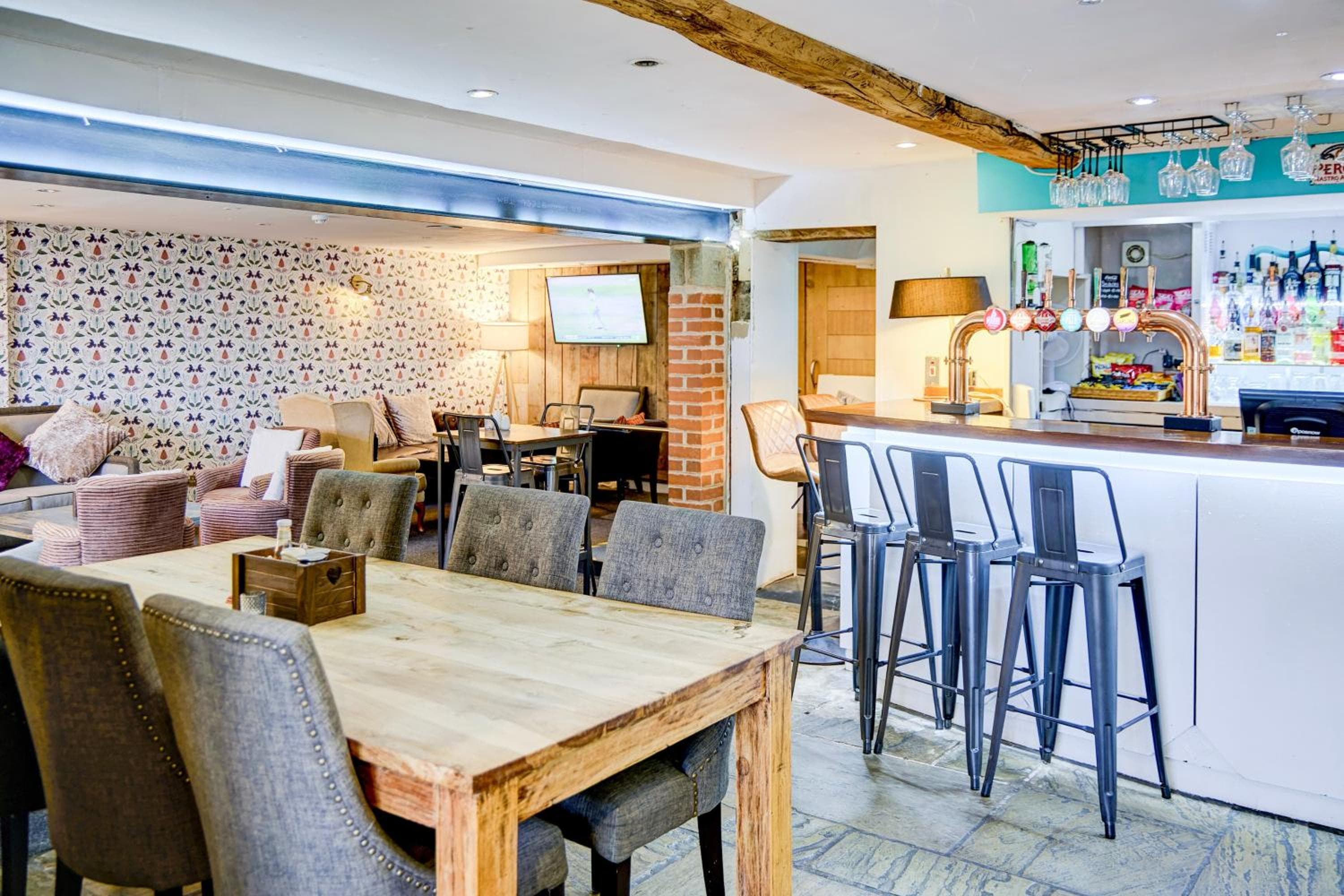 Warwickshire Park Hotel Kenilworth by Belvilla