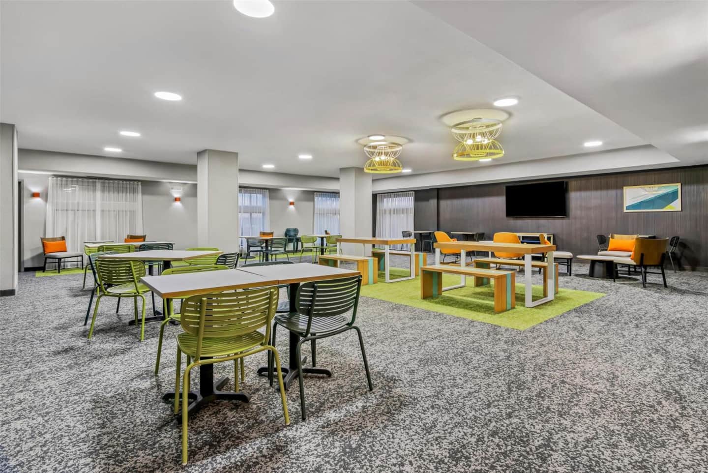 Spark By Hilton Merrillville