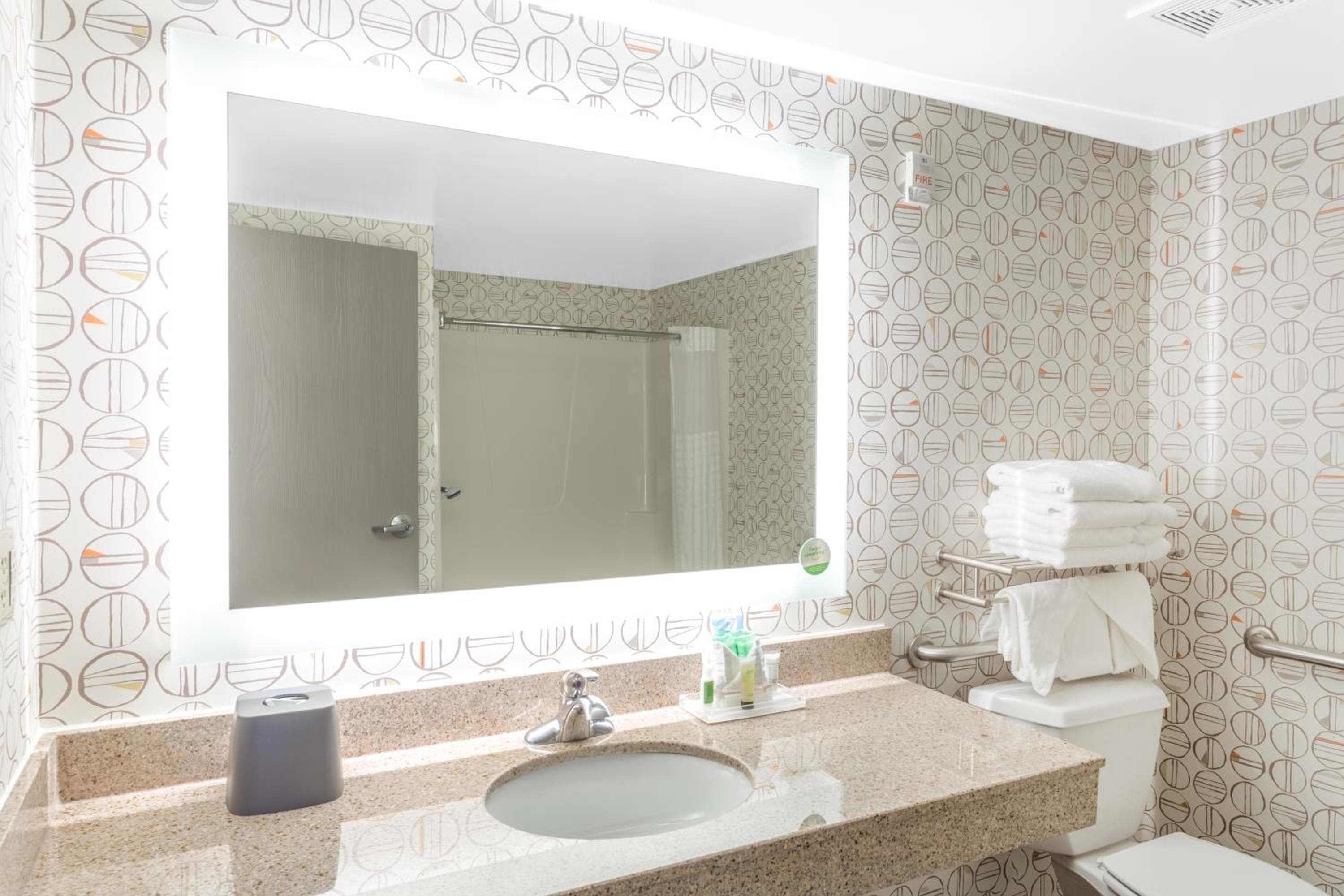 Holiday Inn Rockford by IHG