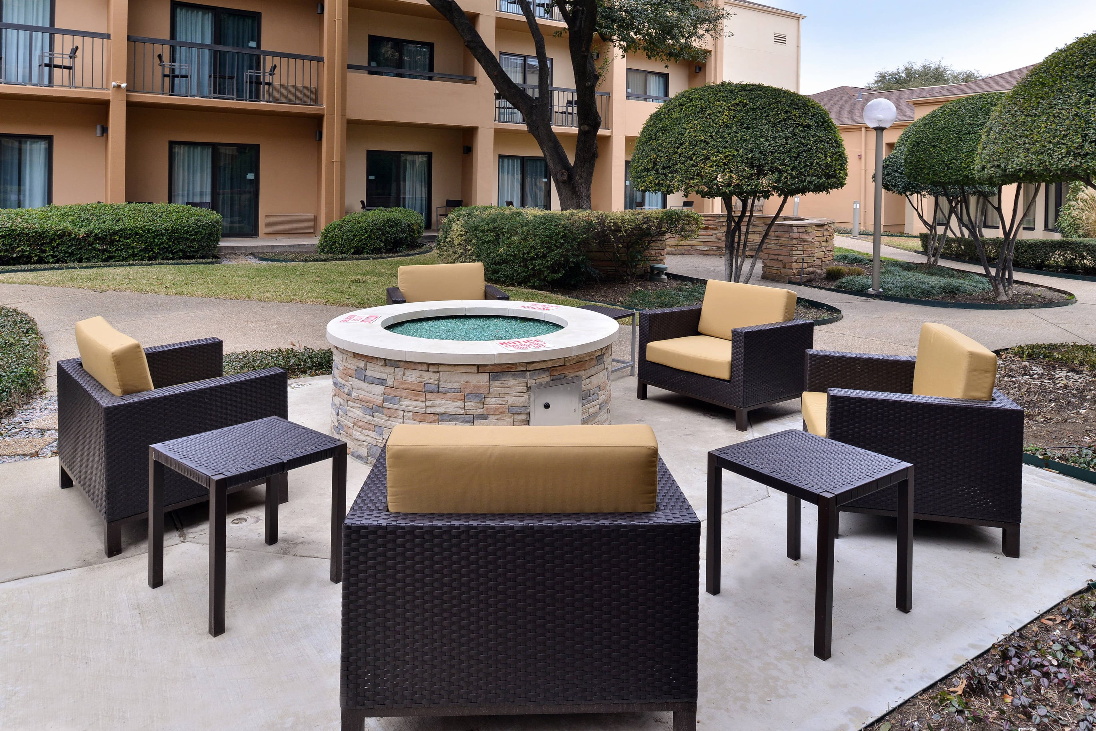 Courtyard by Marriott Dallas Northwest