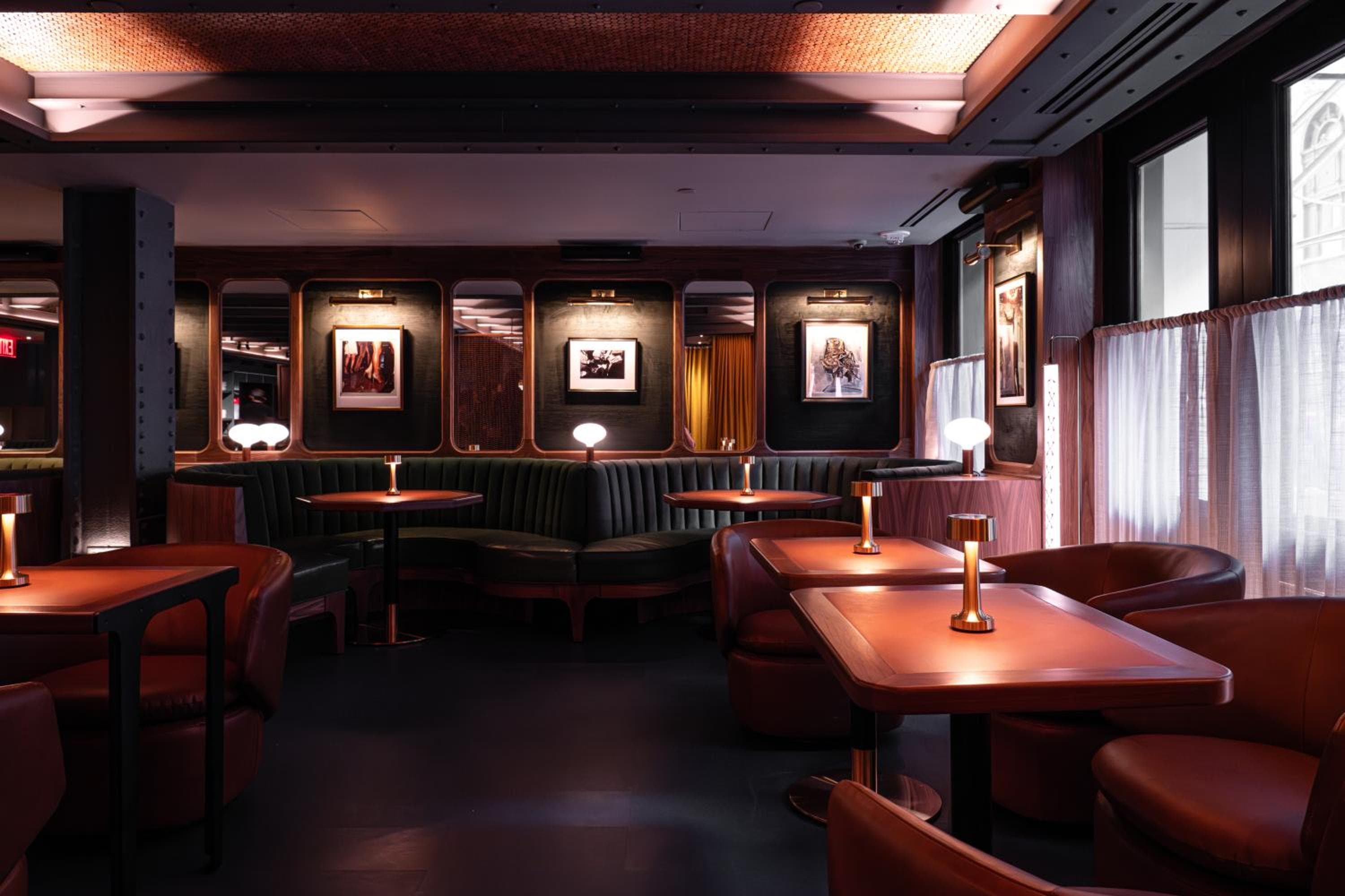 Renaissance Chicago O'Hare Suites Hotel