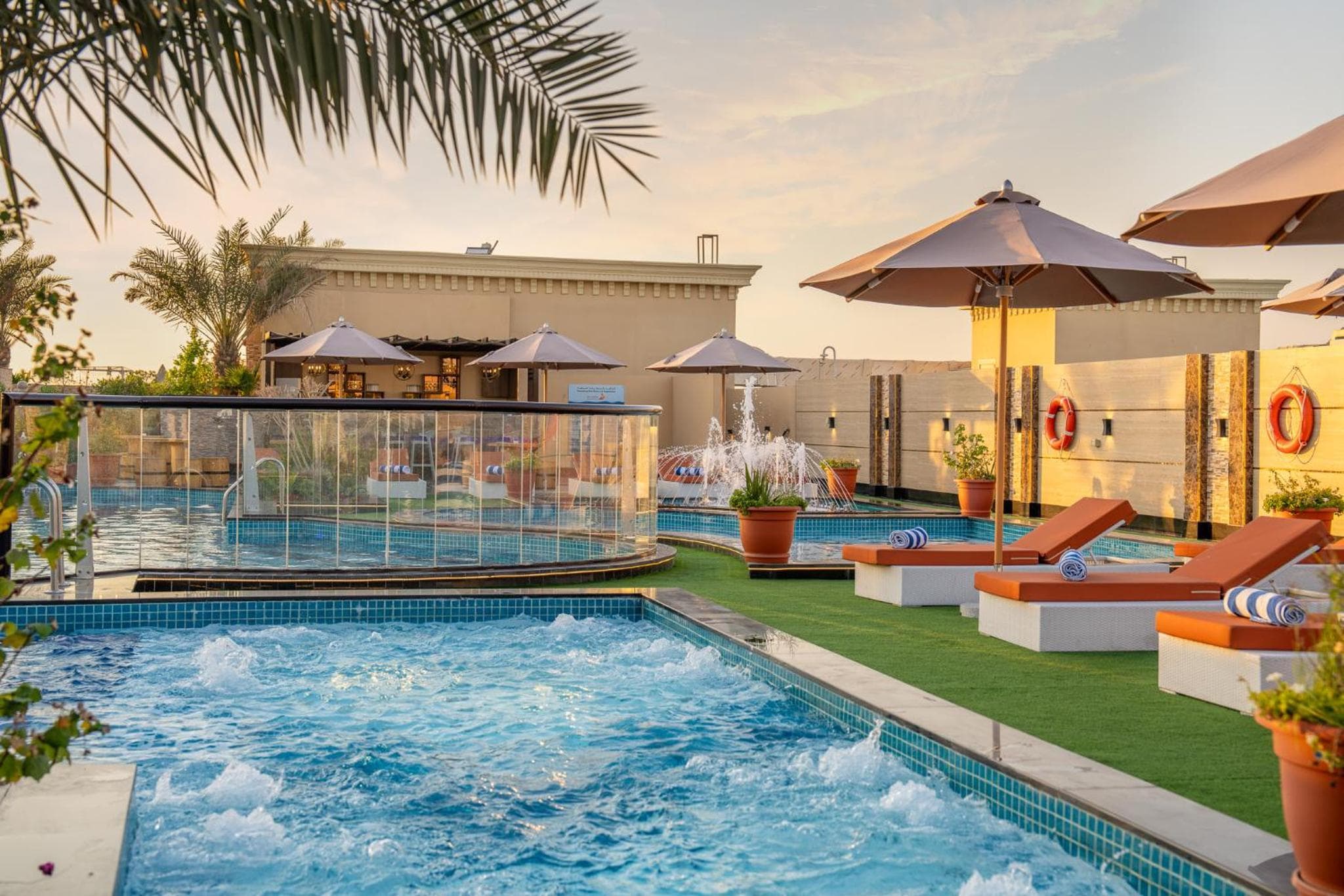 La Zona Continental Hotel