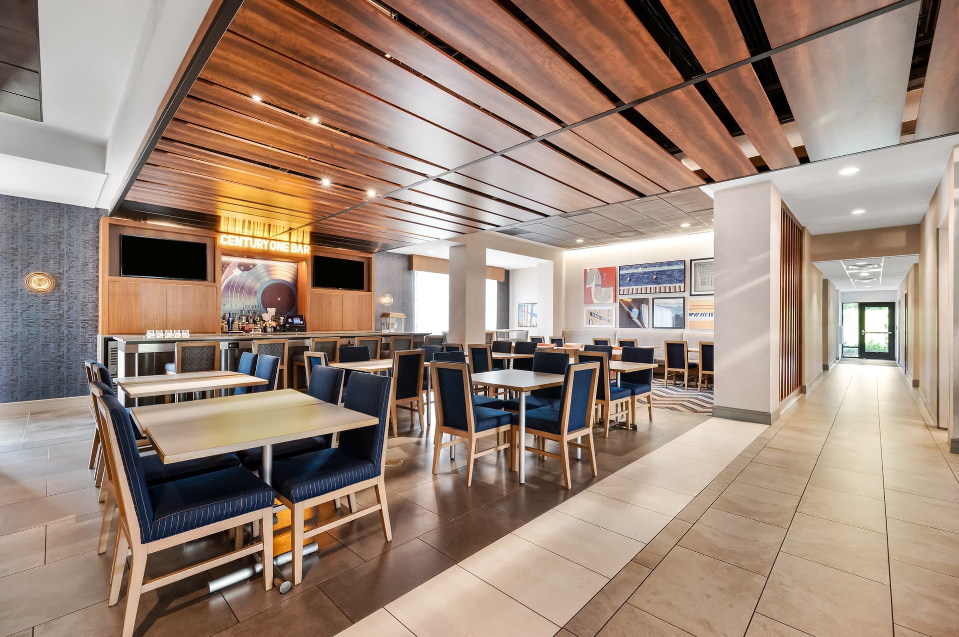 Hampton Inn by Hilton Nashville Airport Century Place