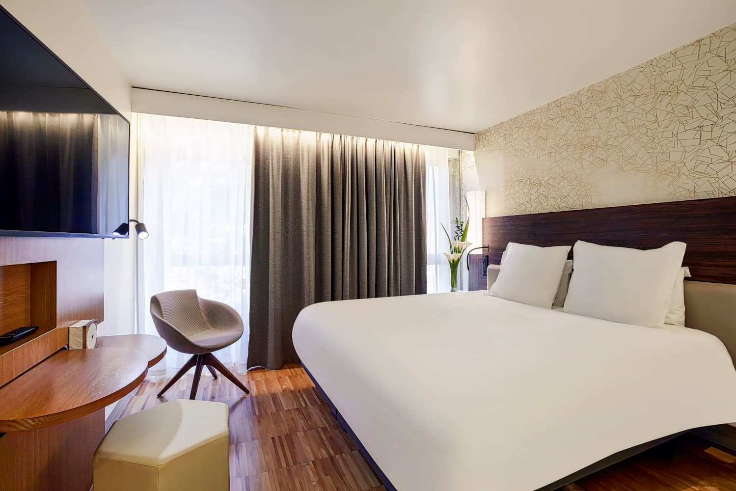 Mercure Paris Arc de Triomphe Étoile Hotel